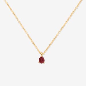 Tårar Blir Till Rubiner halsband – 18k guld, droppslipad rubin 0.10ct