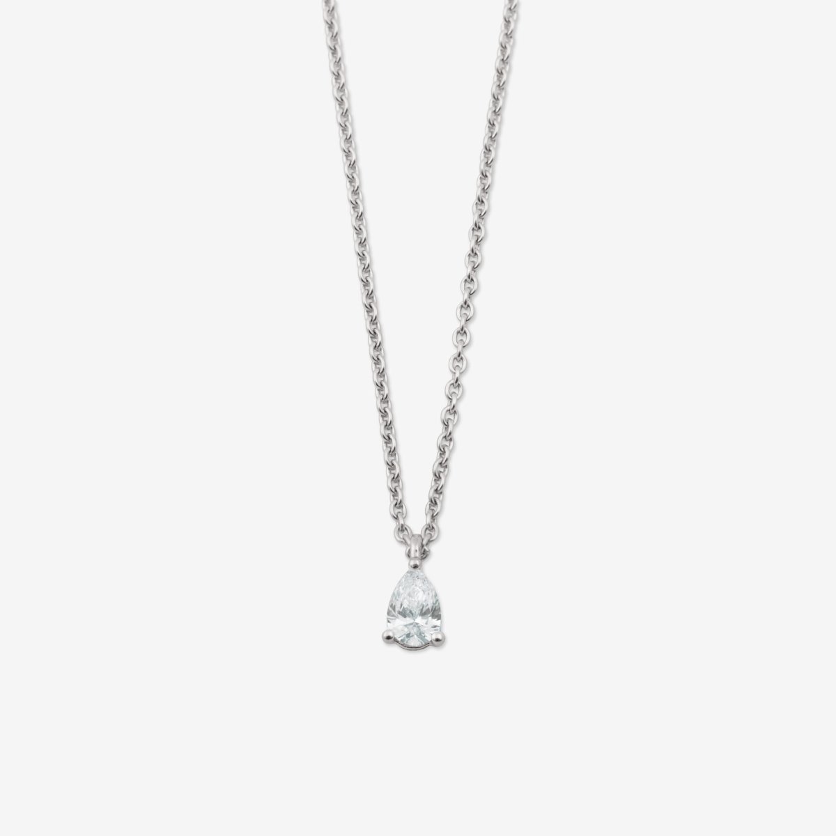 Tårar Blir Till Rubiner halsband – 18k vitguld, droppslipad diamant 0.24ct