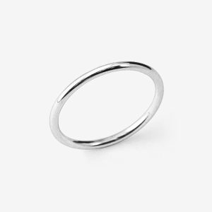 Helrund ring 1,5mm – 18k vitguld