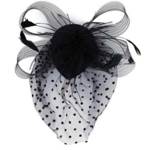 Fascinator i mesh och fjädrar